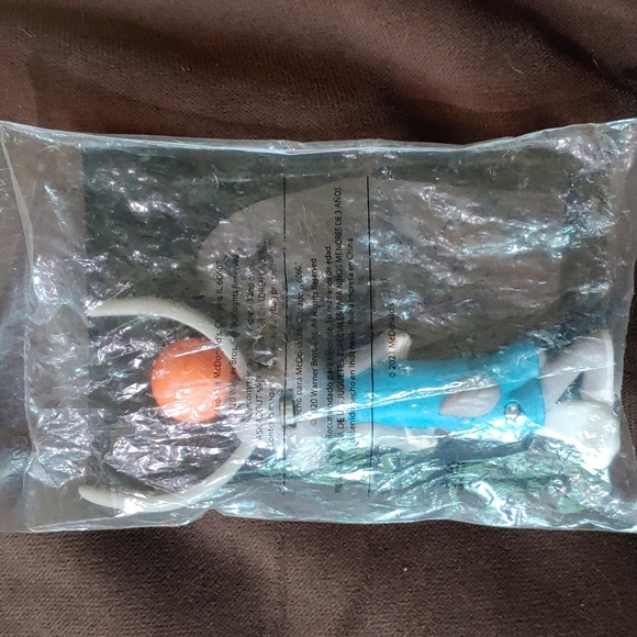 Bugs Bunny Space Jam: A New Legacy McDonald's Happy Meal Toy - Picture 3 of 3